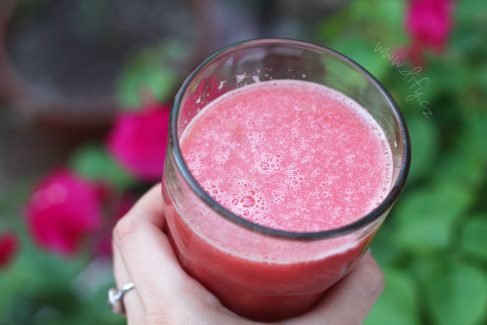 Letní smoothie z melounu a vína raz dva